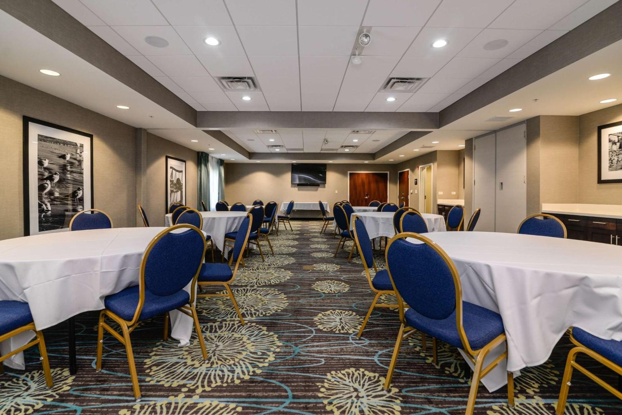 Hampton Inn Brighton Mi Exteriör bild