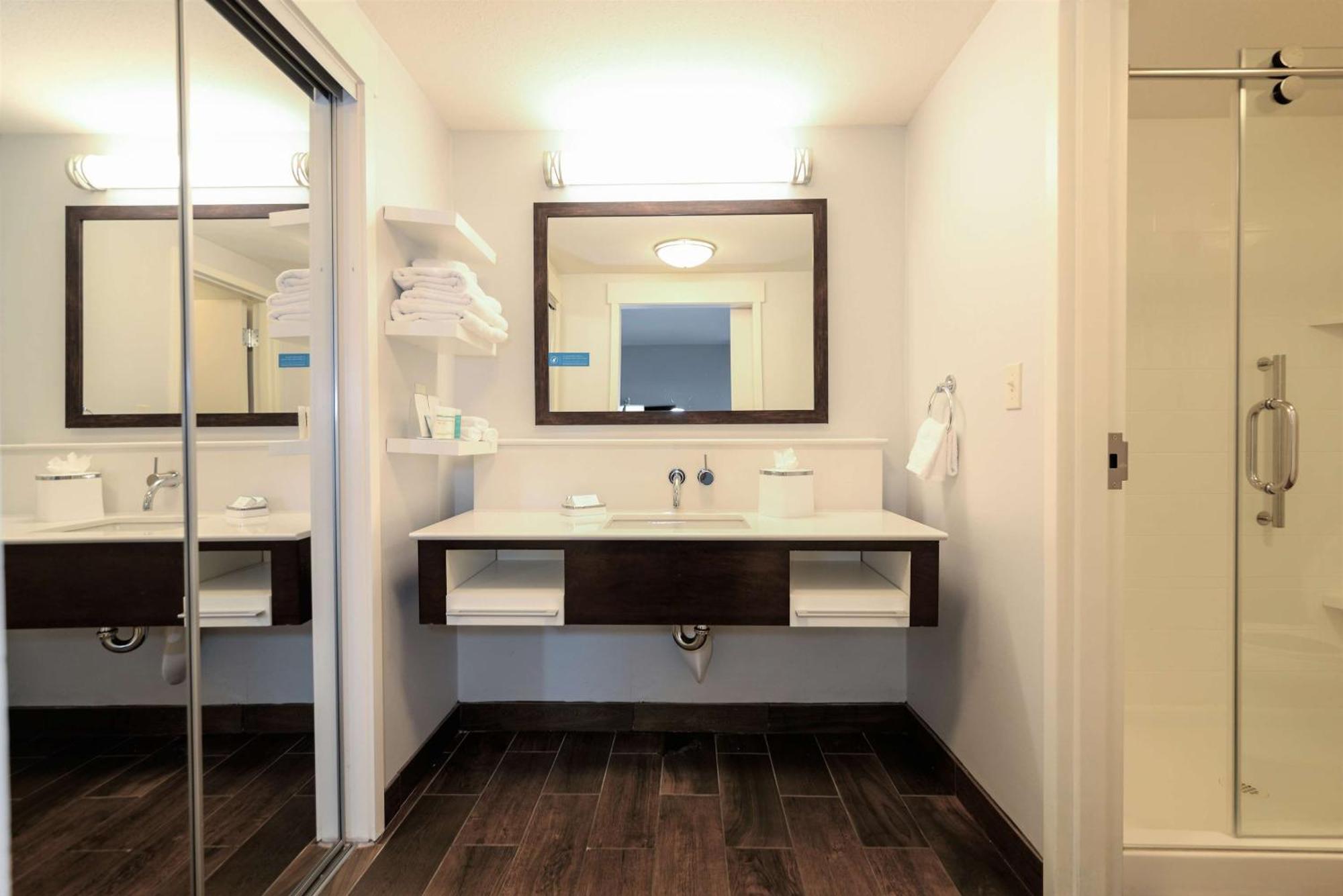 Hampton Inn Brighton Mi Exteriör bild