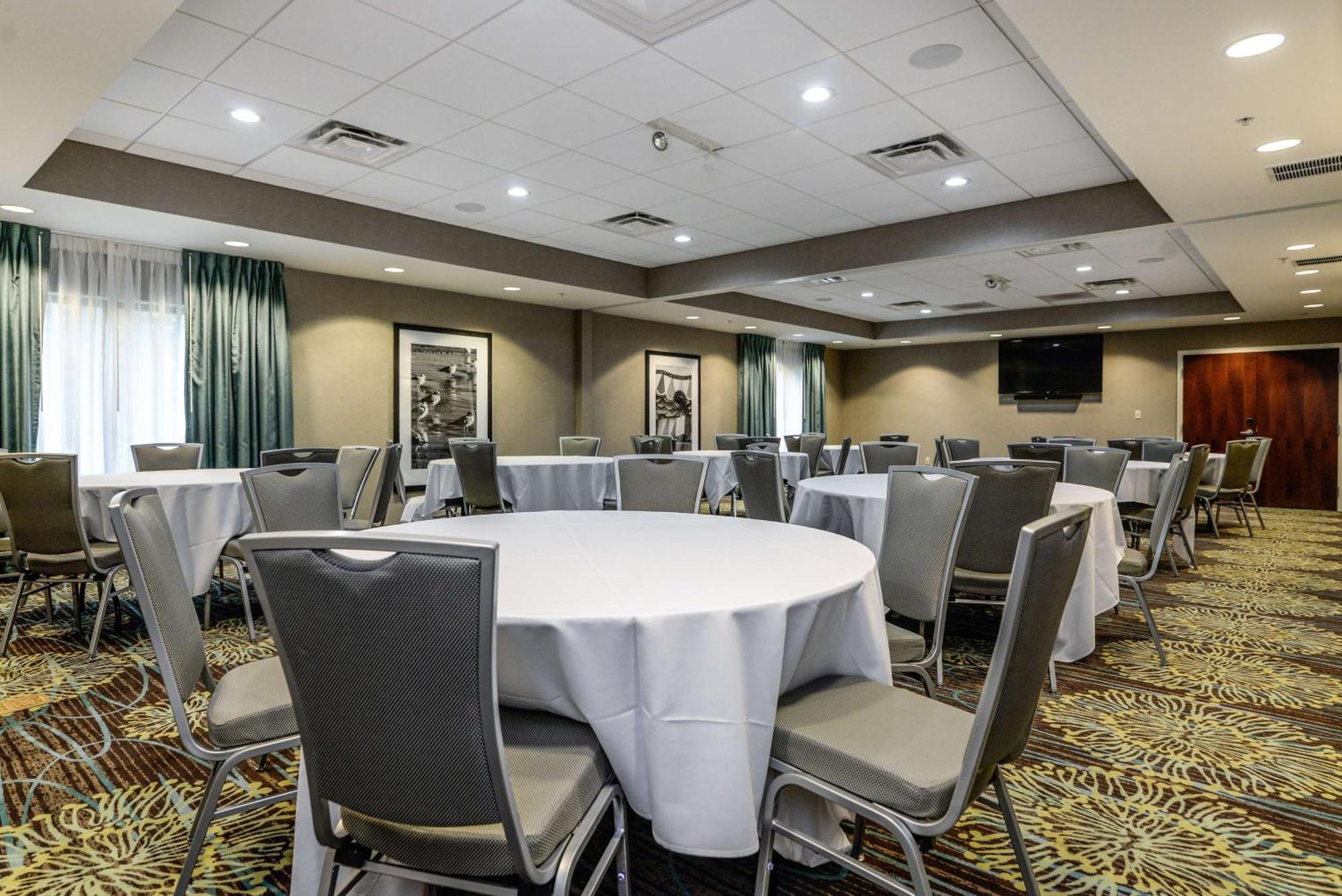 Hampton Inn Brighton Mi Exteriör bild