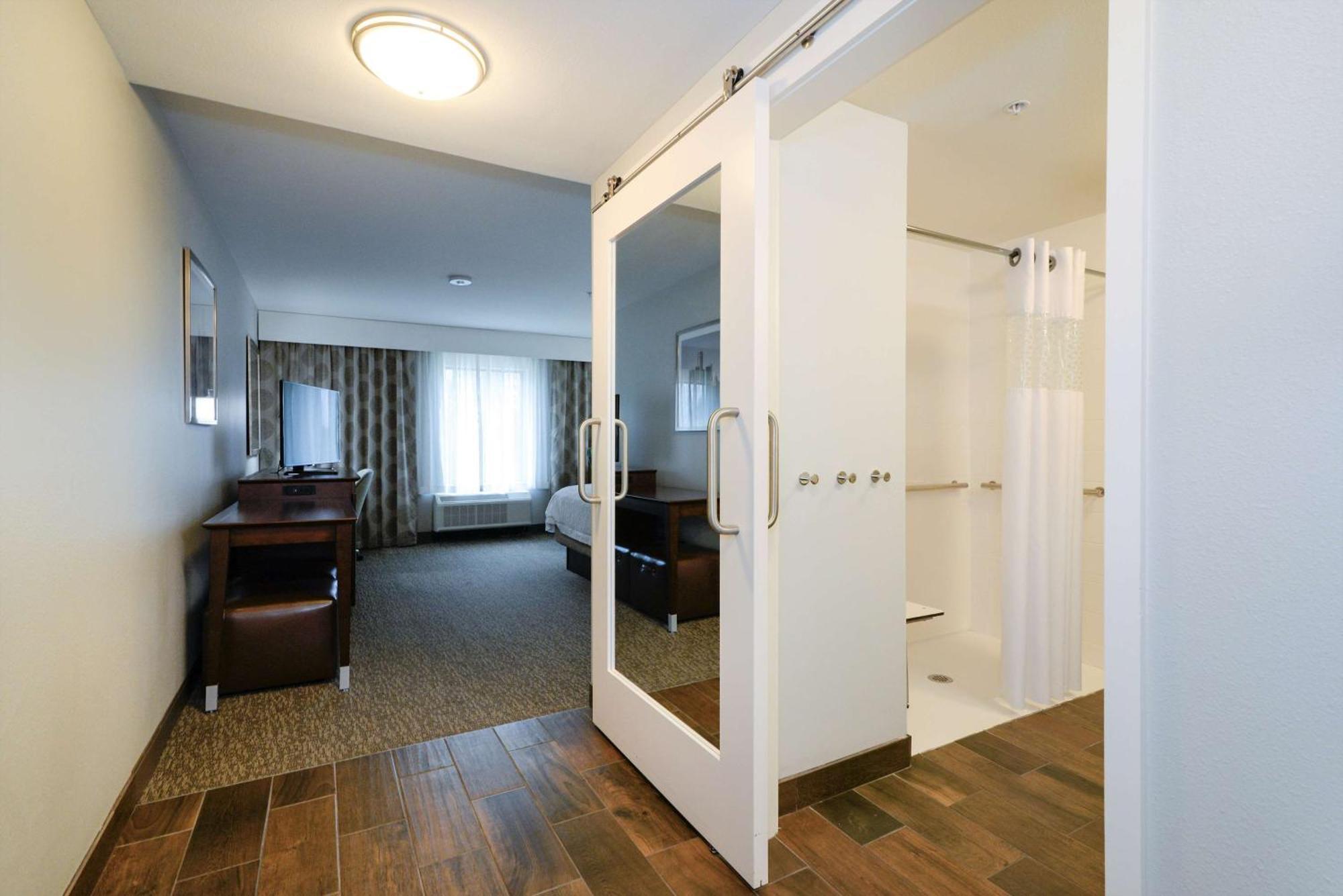 Hampton Inn Brighton Mi Exteriör bild