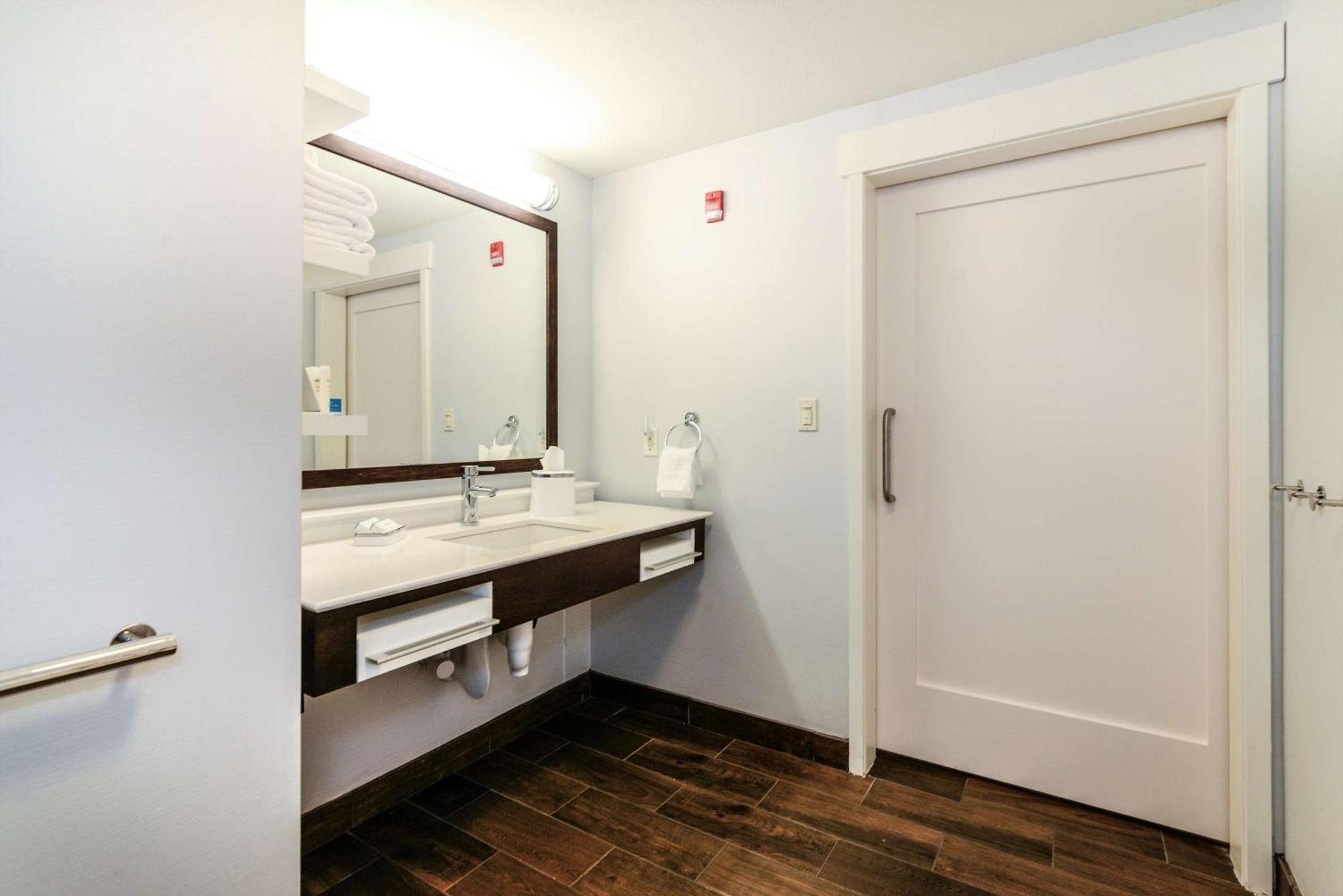 Hampton Inn Brighton Mi Exteriör bild