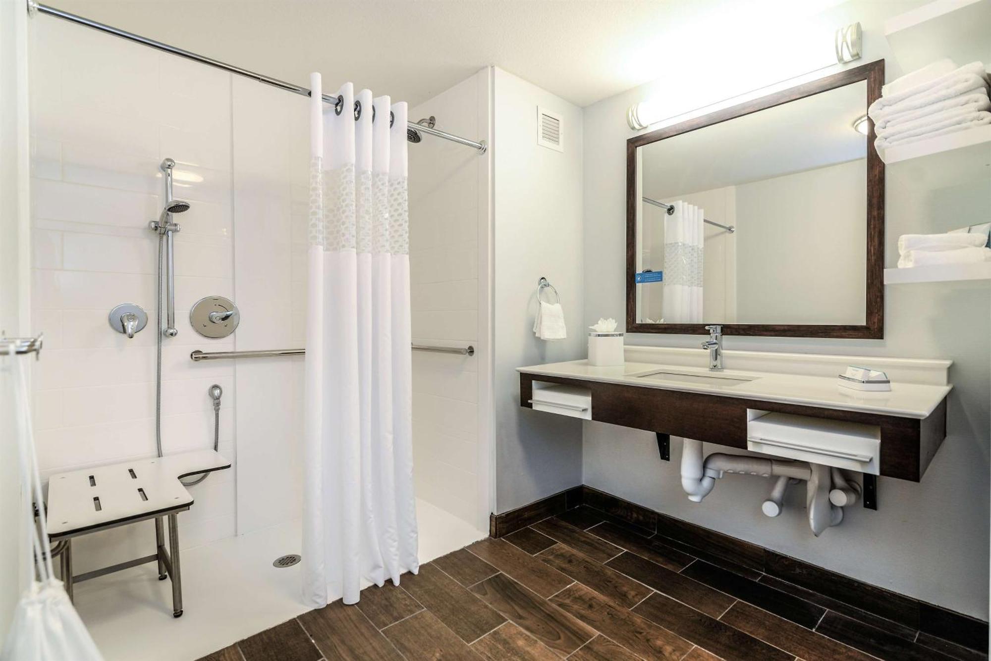 Hampton Inn Brighton Mi Exteriör bild