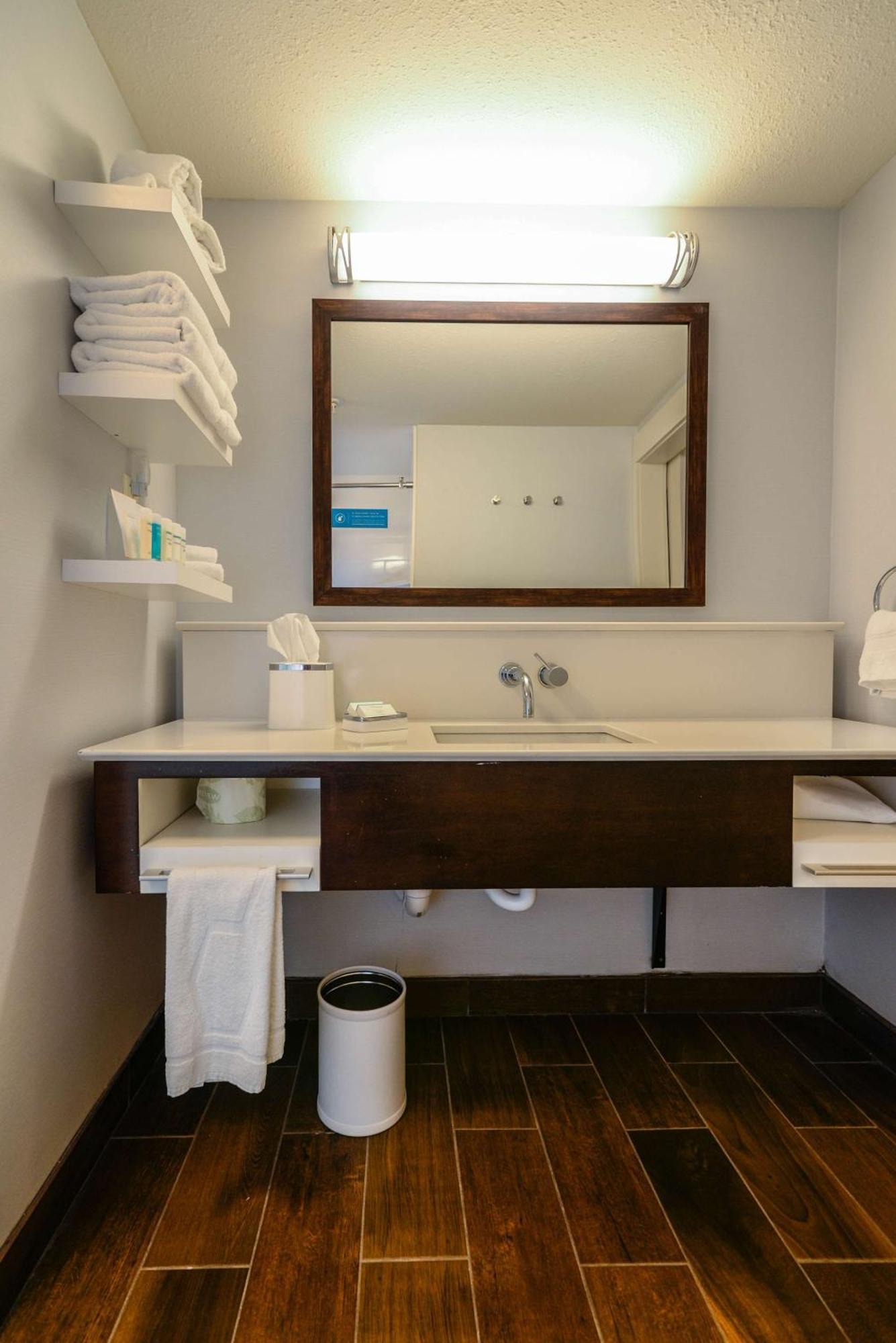 Hampton Inn Brighton Mi Exteriör bild