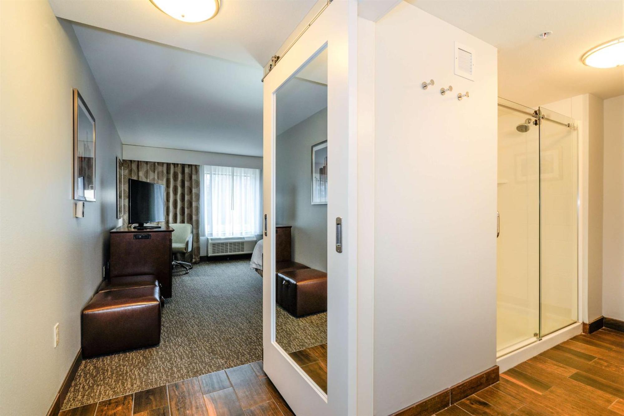 Hampton Inn Brighton Mi Exteriör bild