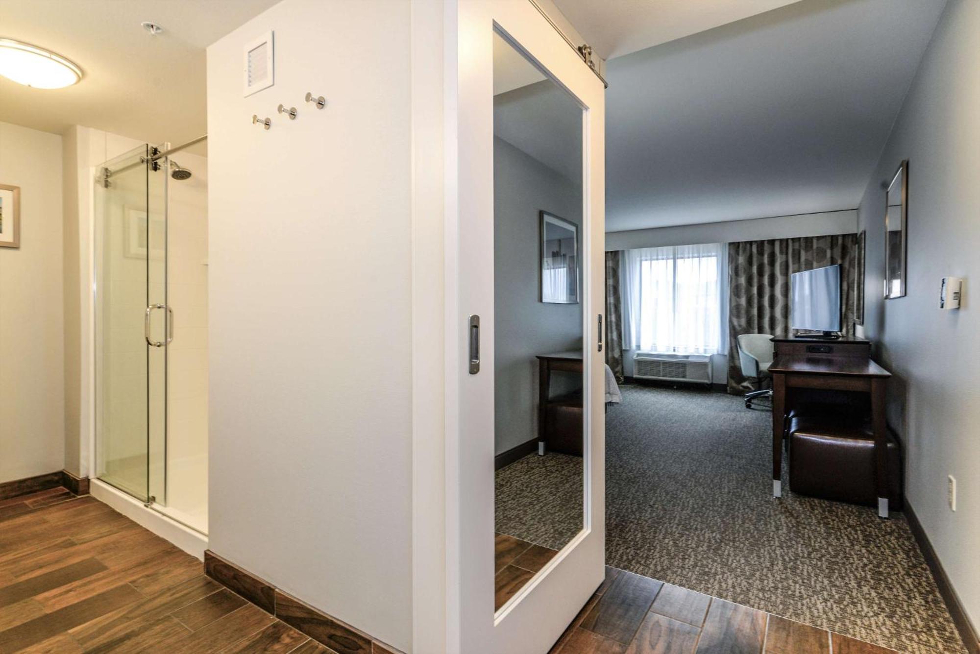 Hampton Inn Brighton Mi Exteriör bild