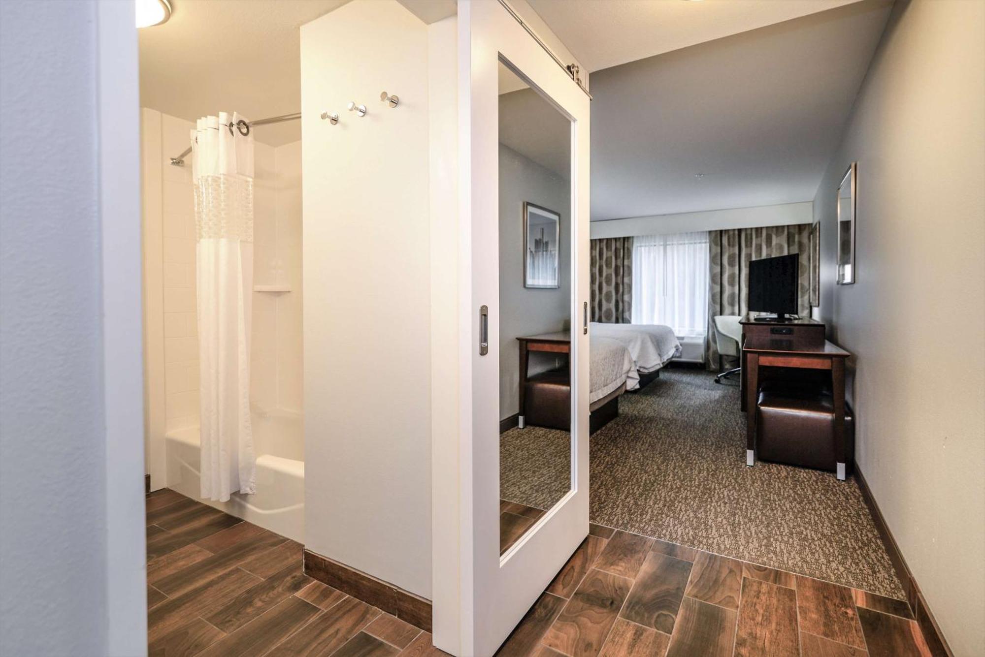 Hampton Inn Brighton Mi Exteriör bild