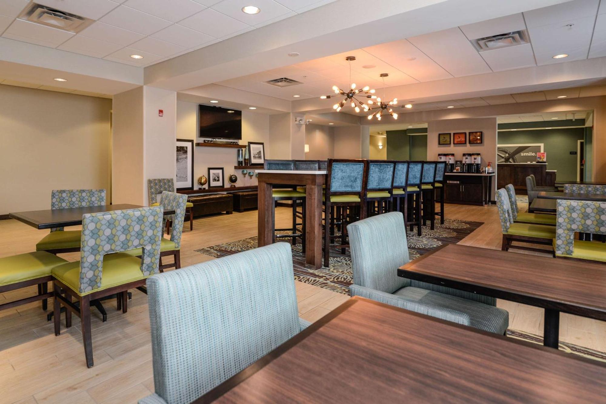 Hampton Inn Brighton Mi Exteriör bild