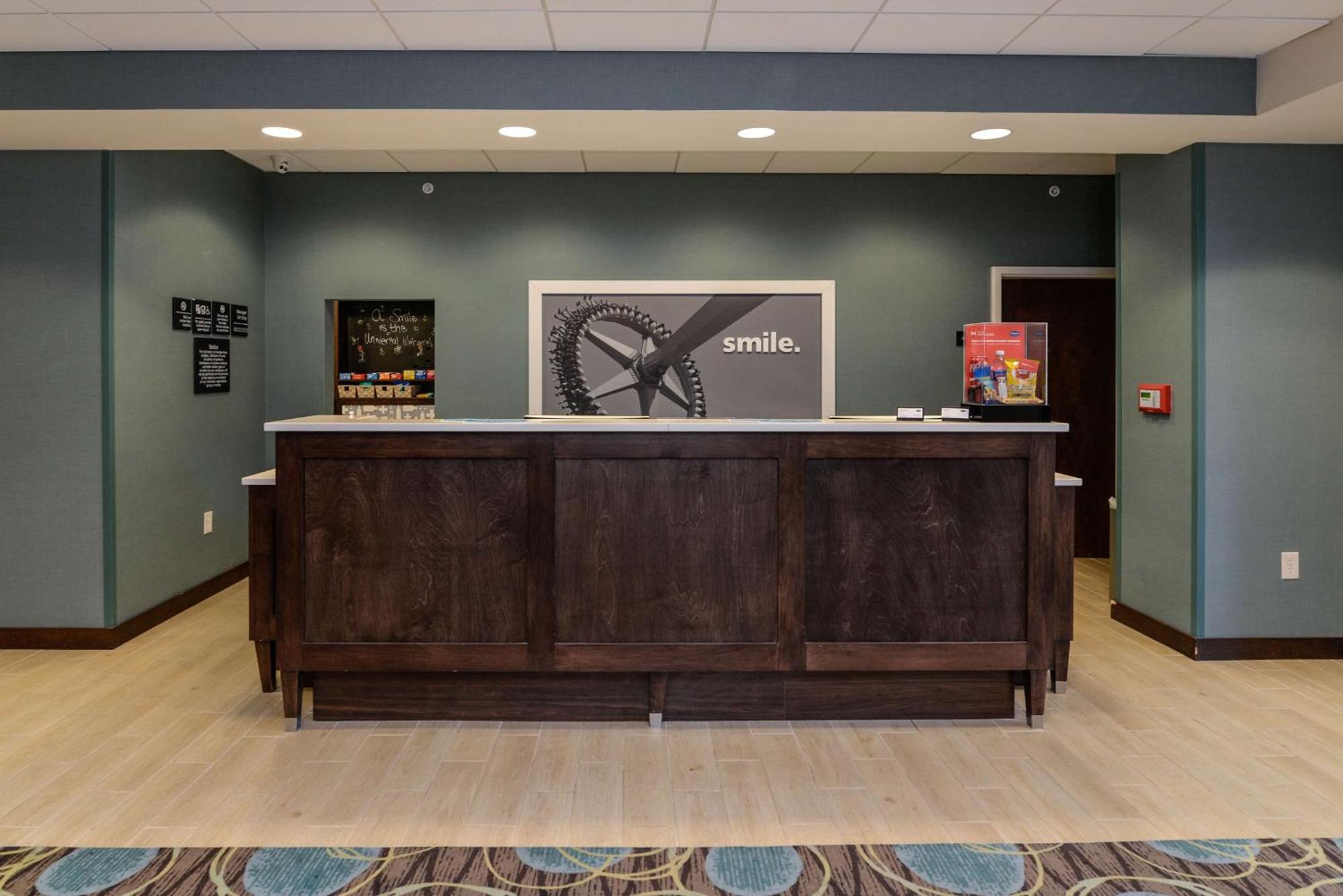 Hampton Inn Brighton Mi Exteriör bild